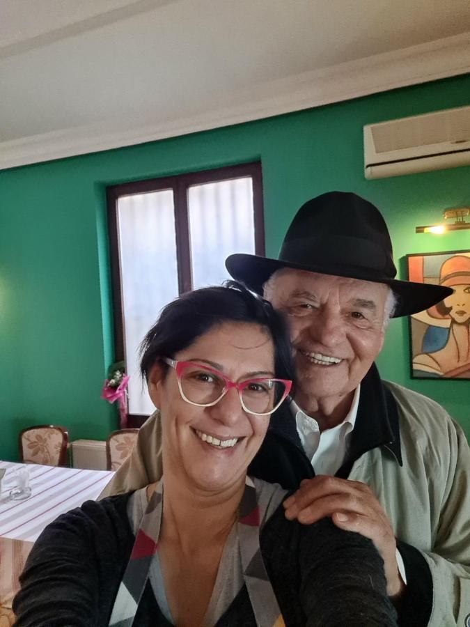Ugostiteljski Objekat Karibo Otel Sombor Dış mekan fotoğraf
